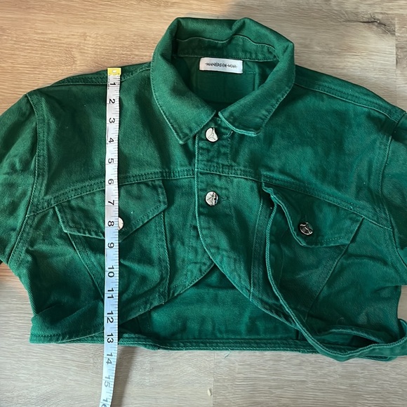 Maniere De Voir Set: Green Cropped Jacket US 6 & Boyfriend Cut Out Jeans US 6 - Picture 13 of 16